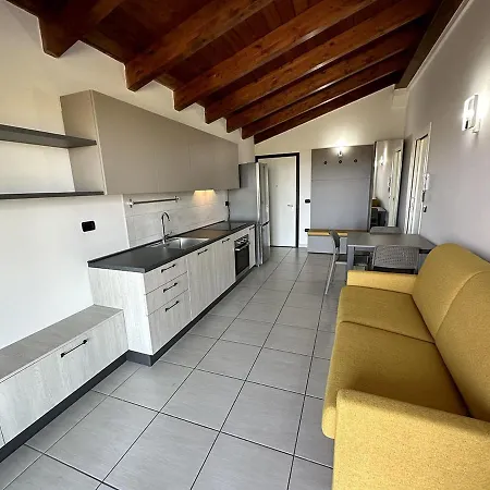Grazioso E Panoramico In Zona Residenziale A C54 アパート SantʼAntìoco